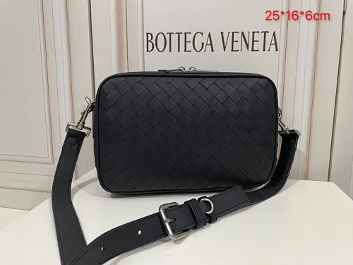 All categories 💚 Top version men’s bags 💚 BV 2024 new BV crossbody bag